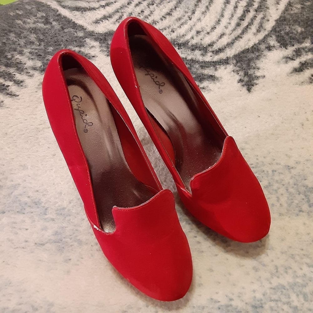 Qupid Red Faux Suede Platform Heels Size 10